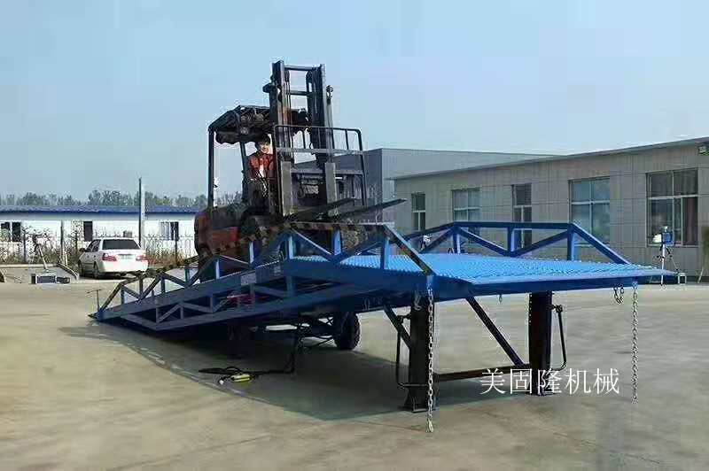 临汾移动式登车桥价格
