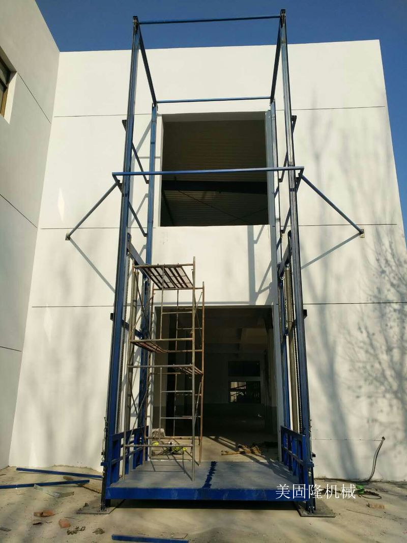 临汾仓库专用导轨式升降货梯价格