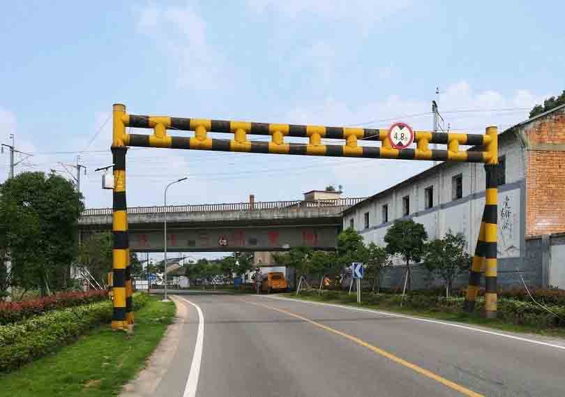 临汾铁路限高架